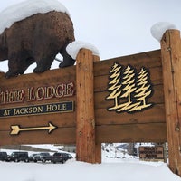Foto scattata a The Lodge at Jackson Hole da Mina U. il 2/8/2019