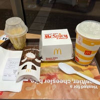 Photo taken at McDonald&amp;#39;s by Akiva W. on 7/17/2023