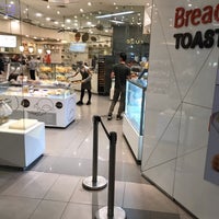 Photo taken at Toast Box 土司工坊 by Akiva W. on 7/18/2022