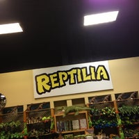Foto tirada no(a) Reptilia por Moustafa B. em 12/23/2012