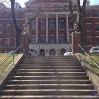 Photo taken at Georgetown University School of Medicine by Abdullah on 4/1/2013