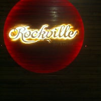 Foto tomada en Rockville Bar &amp;amp; Diner  por Saket S. el 1/6/2016