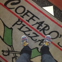 12/21/2012 tarihinde Nick O.ziyaretçi tarafından Coffaro&amp;#39;s Pizza'de çekilen fotoğraf