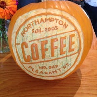 Снимок сделан в Northampton Coffee пользователем Aaron W. 10/24/2015