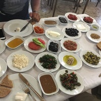 9/17/2017 tarihinde Mertcan B.ziyaretçi tarafından Yağmur Restaurant Hammuş’un Yeri'de çekilen fotoğraf