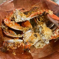 5/7/2023 tarihinde Tashea G.ziyaretçi tarafından Blue Claw Seafood &amp;amp; Crab Eatery'de çekilen fotoğraf
