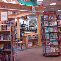 Barnes Noble Bookstore In Naperville