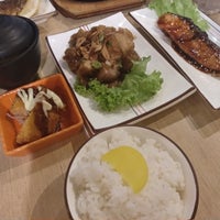 Foto tomada en Aoki-tei japanese restaurant (青木亭放题）  por LI QI el 8/7/2019