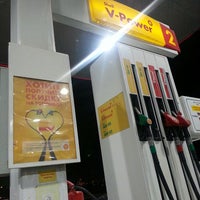 Das Foto wurde bei Shell von Аля am 2/23/2013 aufgenommen