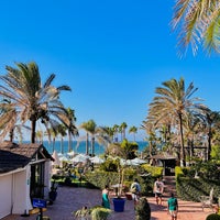 Photo taken at Kempinski Hotel Bahía by Faisal Abdulrahman on 8/15/2022