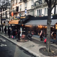 Photo taken at Tabac du Chatelet by Celina.H P. on 2/8/2019