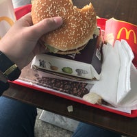 Photo taken at McDonald&amp;#39;s by Aslan F. on 3/22/2018