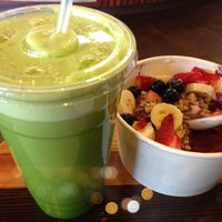 Photo taken at Nekter Juice Bar by Annie on 5/25/2013