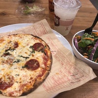 Foto tirada no(a) Mod Pizza por Tyler T. em 7/11/2018