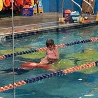 Photo taken at Goldfish Swim School - Roscoe Village by radstarr on 11/13/2018