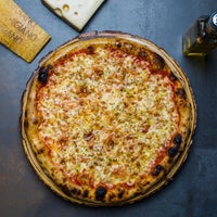 7/17/2017 tarihinde 8portions Pizzaziyaretçi tarafından 8portions Pizza'de çekilen fotoğraf