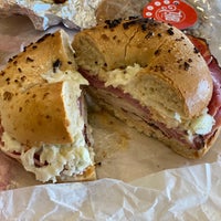 Photo taken at THB Bagels &amp;amp; Deli by Timmy on 5/15/2021