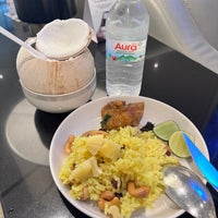 Photo taken at Singapore Airlines SilverKris Lounge by Fern N. on 1/17/2024