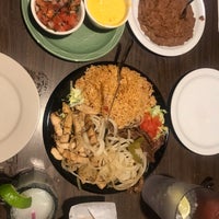 Das Foto wurde bei Kiko&amp;#39;s Mexican Food Restaurant von フェイスーちゃん ✰ am 3/2/2019 aufgenommen