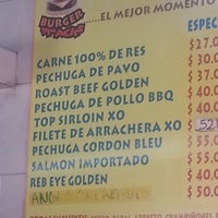 Foto tirada no(a) Pepe&amp;#39;s burger snacks     Cuando usted la prueba lo comprueba, La mejor! por Jairo B. em 2/14/2013
