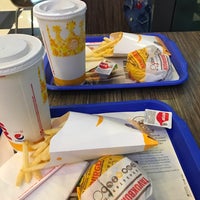 Photo taken at Burger King by Mine A. on 9/22/2017