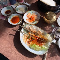 Foto diambil di Kimchi Mama Korean BBQ oleh Mila F. pada 3/31/2019