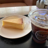 Photo taken at Tully&amp;#39;s Coffee by 狛犬 on 6/21/2021