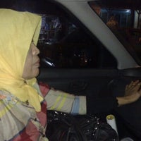 Photo taken at Halte TransJakarta Kampung Rambutan by Muhammad Faizal B. on 12/22/2012