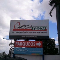 Foto tomada en Omega Tech  por Elio H. el 1/19/2013