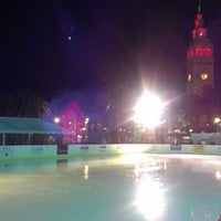 Photo taken at The Holiday Ice Rink at Embarcadero Center presented by Hawaiian Airlines by Catriona H. on 12/30/2012