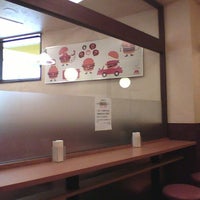 Photo taken at MOS Burger by 島田 清. on 4/6/2012