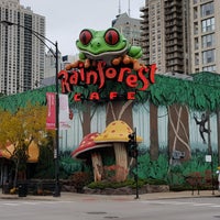 Photo taken at Rainforest Cafe by Libor N. on 11/7/2018