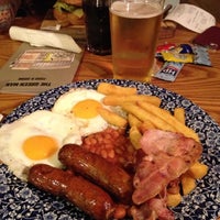 Photo taken at The Green Man (Wetherspoon) by Josempr on 4/19/2013