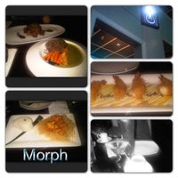 6/20/2013 tarihinde Edna L.ziyaretçi tarafından Morph Restaurant'de çekilen fotoğraf