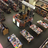Photo taken at Barnes &amp;amp; Noble by Mesha on 5/11/2018