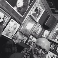 4/7/2016にPaul R.がRetro Barで撮った写真