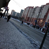 Photo taken at Остановка &amp;quot;Универсам&amp;quot; by Тихон Н. on 12/26/2012