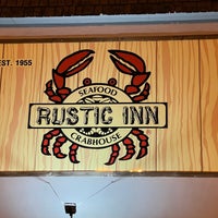 Photo taken at Rustic Inn Crabhouse by Nikko M. on 2/28/2023