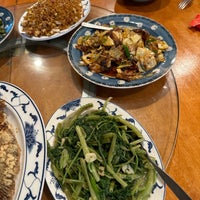 Das Foto wurde bei Szechuan Delight Chinese Restaurant von Sidney K. am 6/22/2023 aufgenommen