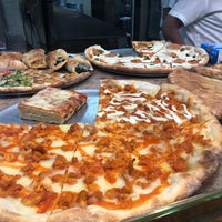 8/5/2021 tarihinde Dan V.ziyaretçi tarafından Pizza Town'de çekilen fotoğraf