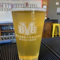 Снимок сделан в Brazos Valley Brewing Company пользователем Scott J. 10/27/2022