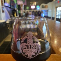 Foto tirada no(a) Parish Brewing Co. por Scott J. em 1/31/2023