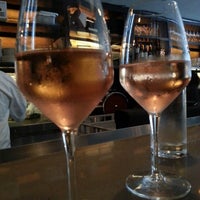 Foto diambil di Anfora oleh Raelinn D. pada 6/25/2013