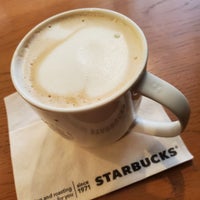 Photo taken at Starbucks by ぴよすん⤴ w. on 9/13/2022