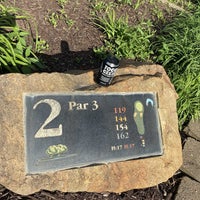 รูปภาพถ่ายที่ Meadowbrook Golf Course โดย Dave P. เมื่อ 6/16/2022