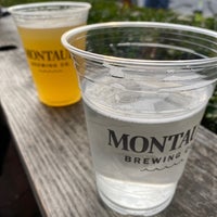 Foto tomada en Montauk Brewing Company  por Katie P. el 9/22/2023