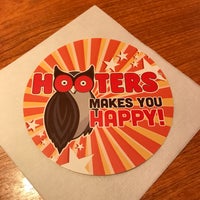 Photo taken at Hooters by Manami on 2/14/2017