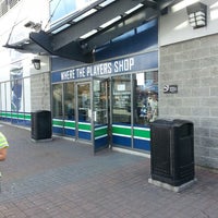 canuck team store