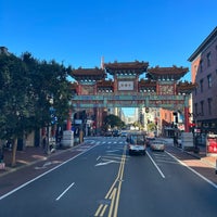Photo taken at Chinatown Friendship Archway by ㅤㅤㅤㅤㅤㅤㅤㅤㅤㅤ on 10/23/2023
