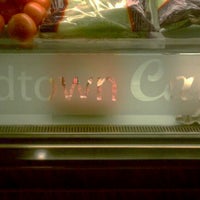 Снимок сделан в Midtown Cafe at the Beacon пользователем Dominic G. 12/30/2011